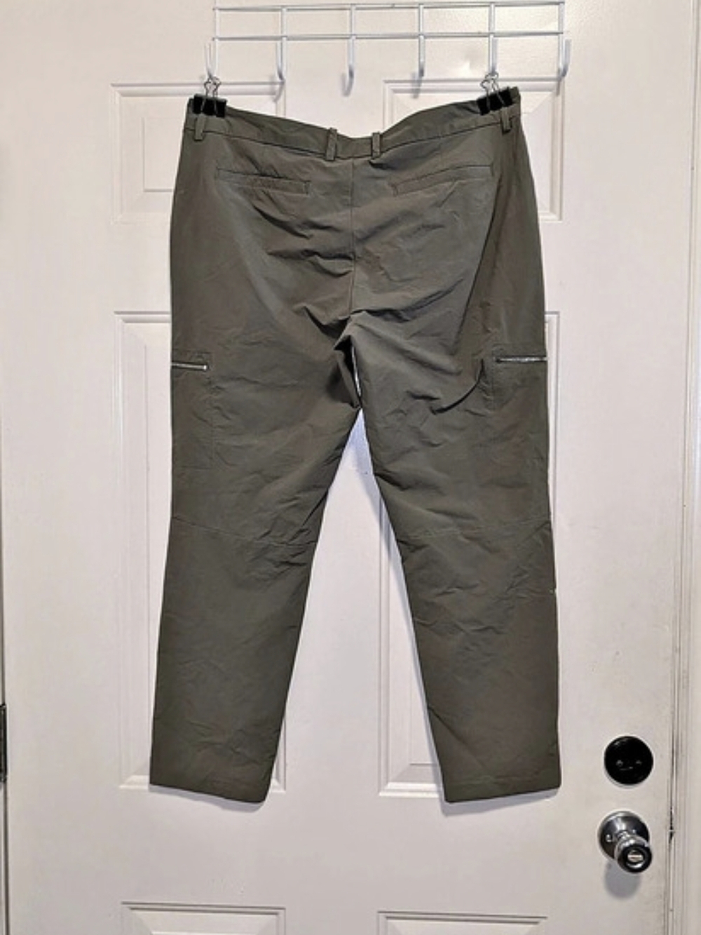 Gap S18C348-00 SLO CARGO PANT WLDEN GRN Cargo Pants in Green Size 10 Like New - Picture 3 of 10